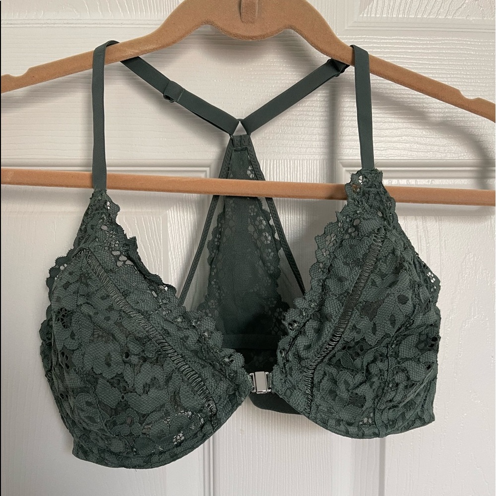 4 pack Victoria Secret Bralettes '